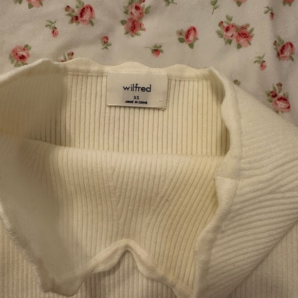 Wilfred Parcel Top - Picture 2 of 2